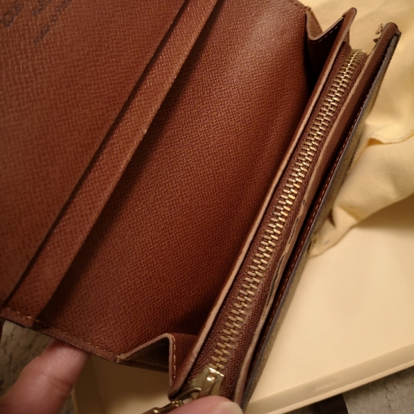 Pre loved Louis Vuitton - Picture 7 of 15